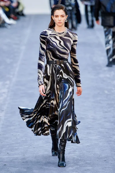 Look 33